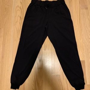 Lululemon On the Fly jogger 28” luxtreme